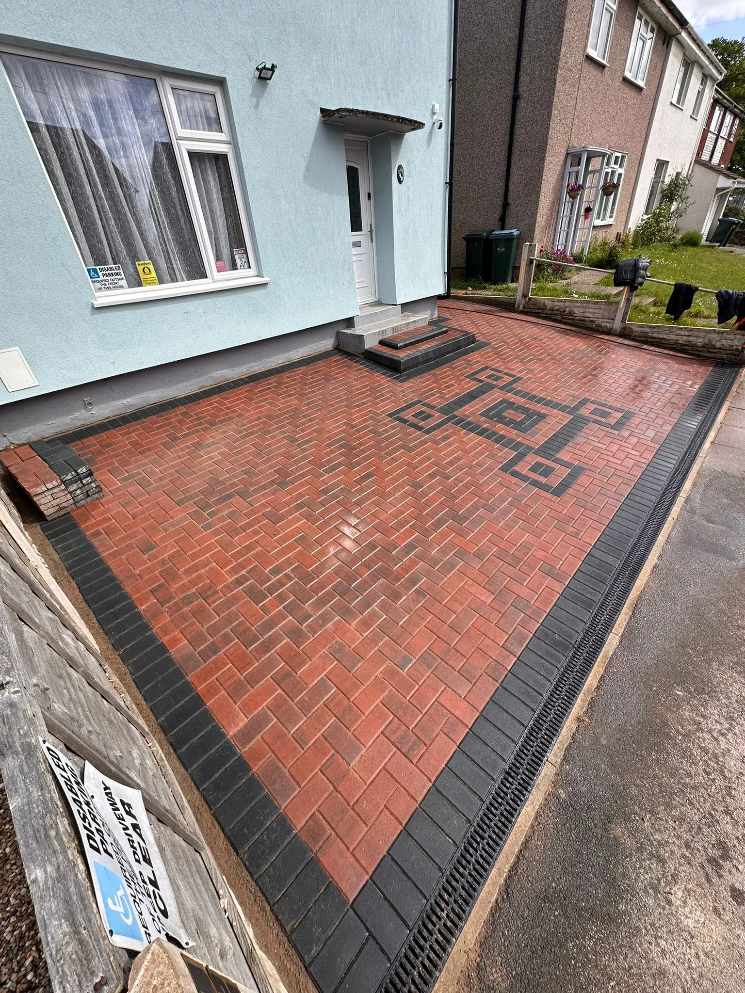 Paving, driveways_ brindle colour